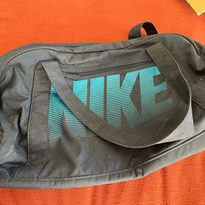 Nike duffle bag